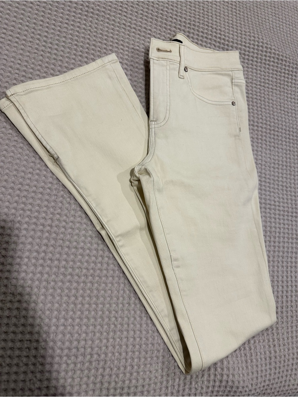 Express Women's Off-White Skyscraper 4R Jeans